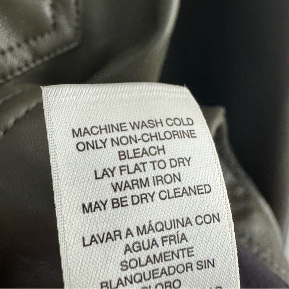 Chico's Two-Pocket Faux-Leather Jacket Green Moto Contemporary Minimalist Fall - Picture 10 of 11